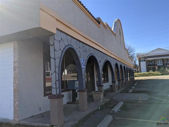 102 E Broadway St, Big Sandy, TX 75755